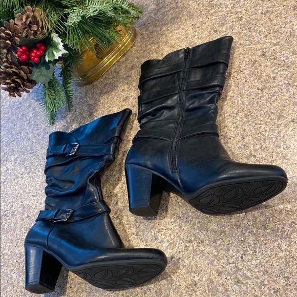 Apt 9 Zip Black Heeled Boots 9.5 Med WITH FLAWS /IMPERFECTIONS - Picture 1 of 17